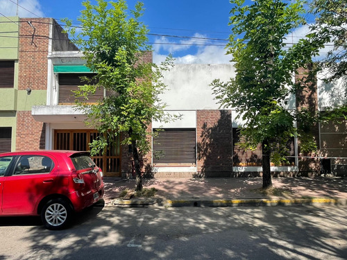 Venta Casa - Lujan Centro