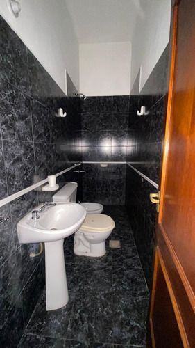 Bº Centro: Casa De 3 Dorm Con Asador