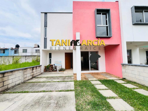 Vendo Conjunto De Casas Nuevas En Privado San Román