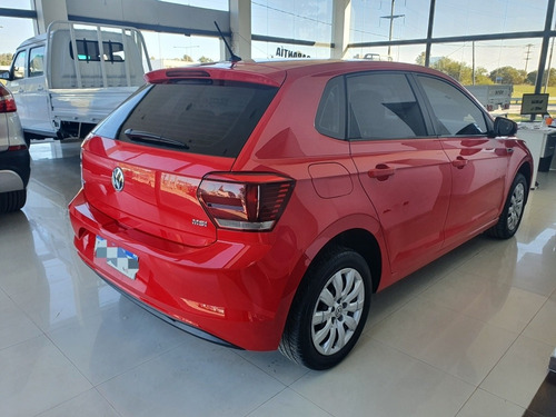 Imagen 3 de 11 de Volkswagen Gol Trend 2021 1.6 Highline Polo