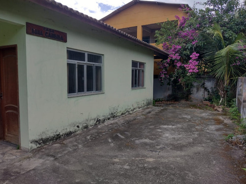 Casa Próximo Ao Muro Da Base Aérea Naval De São Pedro Da Aldeia