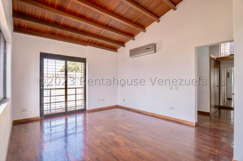 Imagen 26 de 27 de Espectacular Casa Amplia Y Bien Distribuida En Venta Altamira Caracas 23-28229