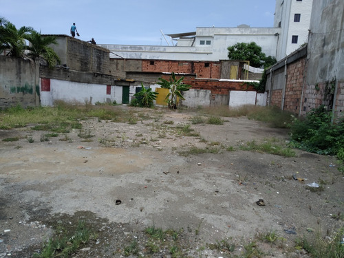 Imagen 4 de 4 de Se Alquila Terreno En La Calle Libertad De Puerto La Cruz Alexis Quinan 0416.081.70.64
