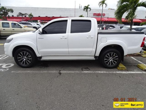 Toyota 2.7 Hilux