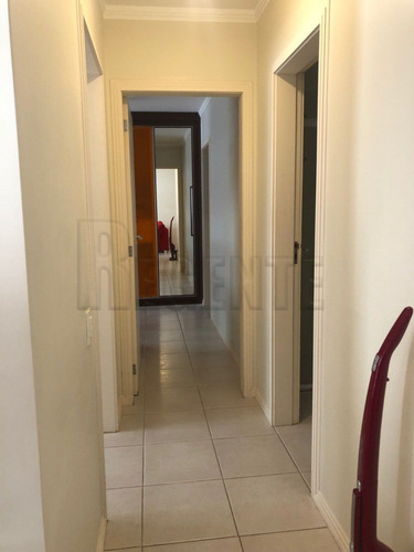Imagem 11 de 15 de Apartamento Com 2 Quartos A Venda No Bairro Itacorubi Em Florianopolis - V-82857