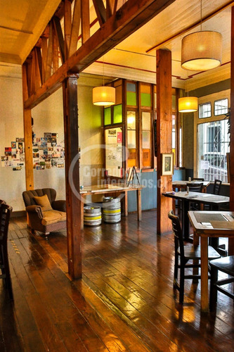 Local Comercial En Venta En Valparaíso, Hostal Restobar