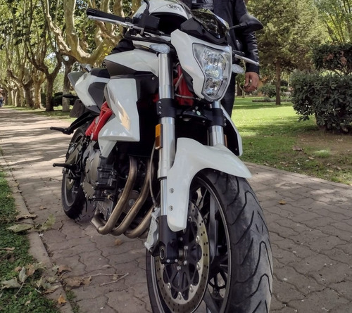 Imagen 2 de 4 de Benelli Tnt 600