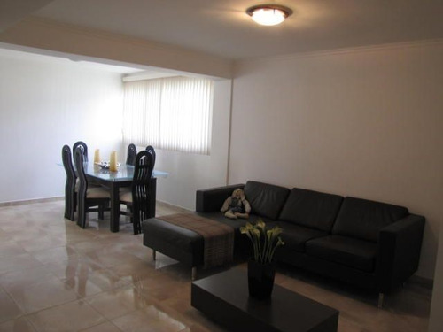 Apartamento En Venta En Santa Sofia 23-6928   