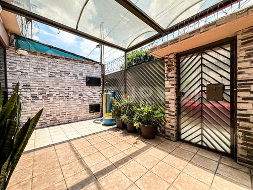 Casa En Venta, En Privada En Jardín Balbuena
