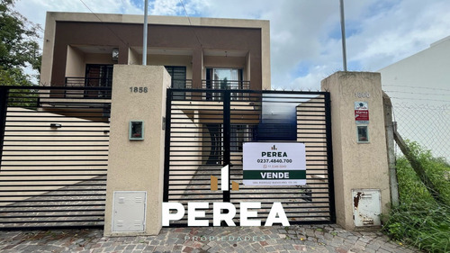 Duplex En Calle Rivadavia