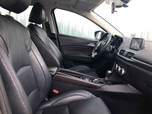 Imagen 9 de 15 de Mazda Mazda 3 2018 4p Sedán S Grand Touring L4/2.5 Aut