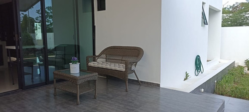 Imagen 9 de 17 de Renta Casa Cholul Gran Jardin
