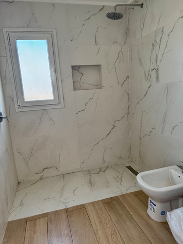Venta De Casa A Estrenar En Barrio Cerrado Village Joven