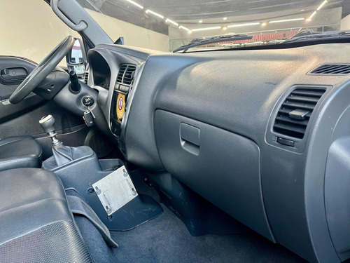 Kia Bongo 2.5 TD DIESEL STD CS MANUAL