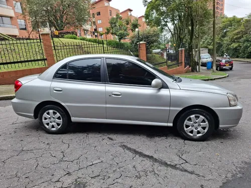 Kia Rio 1.5 Stylus Ls mecánico