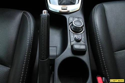 Mazda 2 1.5 Grand Touring Lx Sedan
