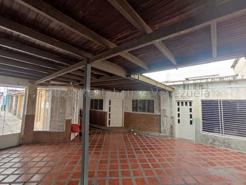 Imagen 3 de 16 de Linda Casa En Venta Urb. Los Astros Av. Aragua Dperez 22-23027