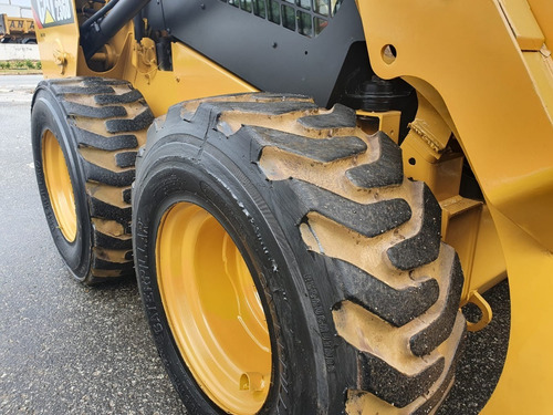 Imagem 5 de 15 de Mini Carregadeira Caterpillar 236d 2016 Cabinada