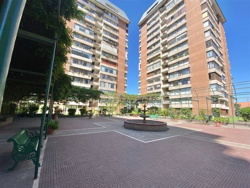 Departamento En Venta De 3 Dorm. En Vitacura