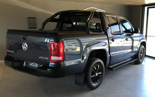 Volkswagen Amarok Trendline 4x2 Usado Impecable Contado