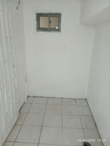 Propiedad Comercial Avda. Pajaritos Con San José.-