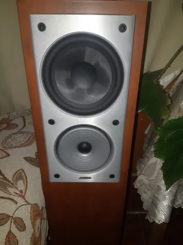 Columnas E-770 Jamo (Usado)