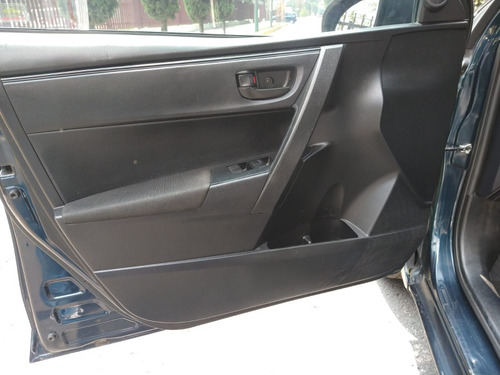 Toyota Corolla 1.8 Base Mt