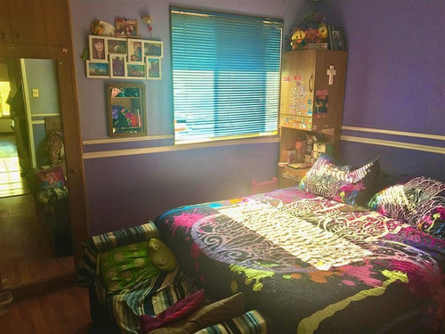 Casa En Venta De 6 Dorm. En La Reina