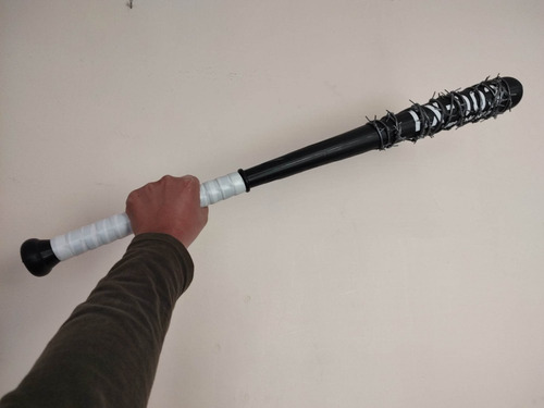 Bat Con Alambre De Púas La Purga 79 Cm Altura