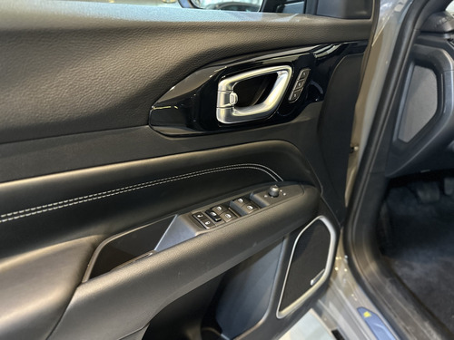 Jeep Commander 2.0 HURRICANE 4 TURBO GASOLINA BLACKHAWK AT9