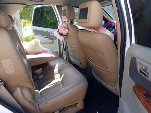 Imagen 9 de 12 de Toyota Fortuner 4x4