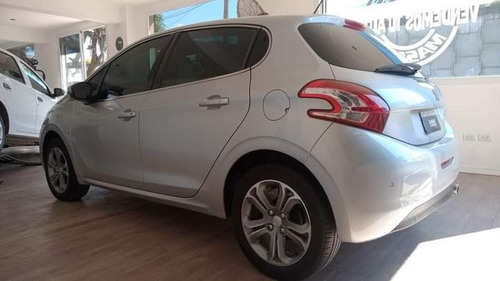 Imagen 6 de 25 de Peugeot 208 2015 1.6 Feline Pack Cuir