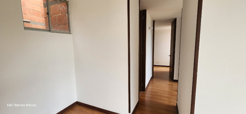 Imagen 14 de 17 de Se Vende Espectacular Apartamento Funza (conjunto Moray)