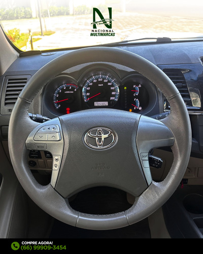 Toyota Hilux SW4 3.0 Srv 5l 4x4 Aut. 5p