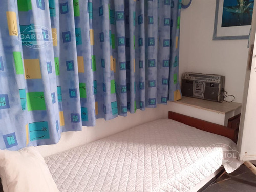 Imagen 14 de 23 de Apartamento 2 Dormitorios En Playa Mansa Primera Linea. Punta Del Este.