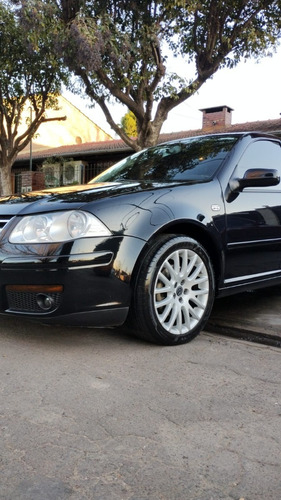 Volkswagen Bora 1.8 Highline T 180cv Cuero