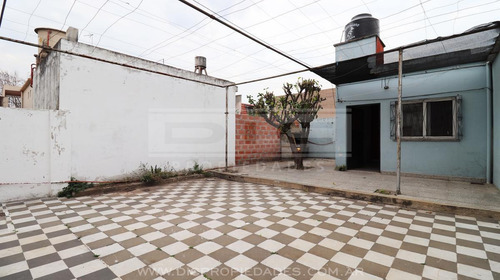 Casa 4 Ambientes Local - Villa Ballester