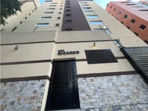 Comprar Apartamento (obra Gris) En Venta, Res. Ricardo, Urb. San Isidro.