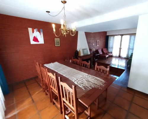 Chalet 6 Ambientes Zona I- Miramar