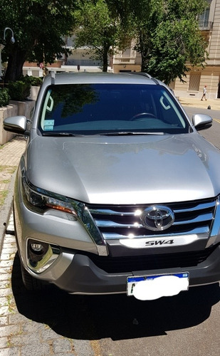 Toyota Sw4 2.8 Srx 177c Mt 4x4 7as 2018