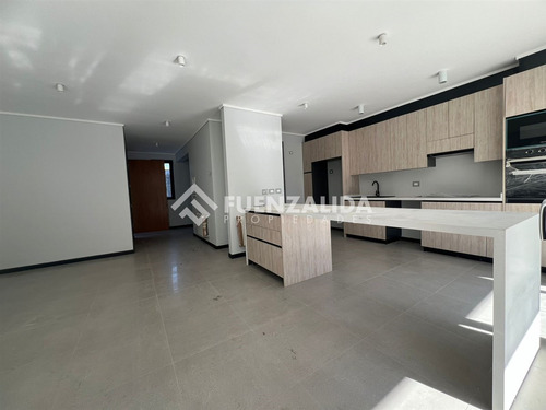 Venta Casa De 3 Dorm. En Las Condes, 18.800 Uf Sin Ggcc
