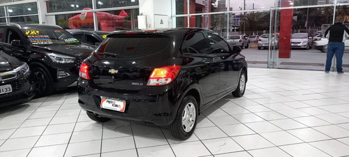 Chevrolet Onix 1.0 MPFI LT 8V