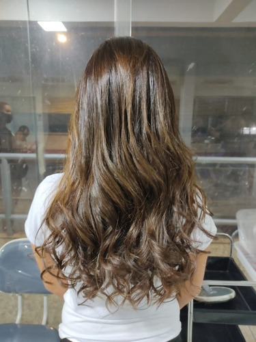 Imagem 2 de 4 de Luzes E Mechas