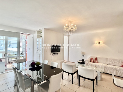 En Venta 2 Dormitorios En Punta Del Este - Frente A Plaza Los Artesanos - Oportunidad