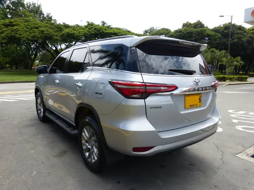 Toyota Fortuner Srv 2022 Diesel