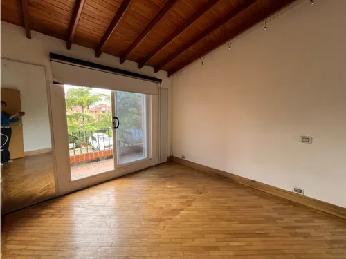 Casa Poblado-san Lucas 366mt2-4 Alcobas + Estudio-exclusiva Unidad