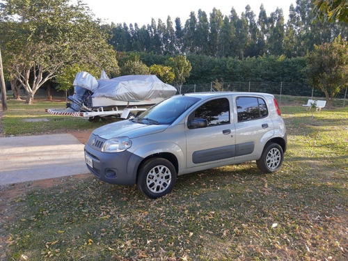 Fiat Uno Vivace 1.0 8v (flex) 4p