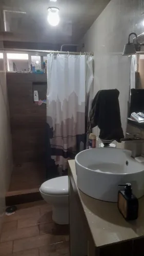 Hermosa Casa Dúplex Recién Renovada Con 4 Recamaras, Amplios Espacios Y Excelente Equipamiento