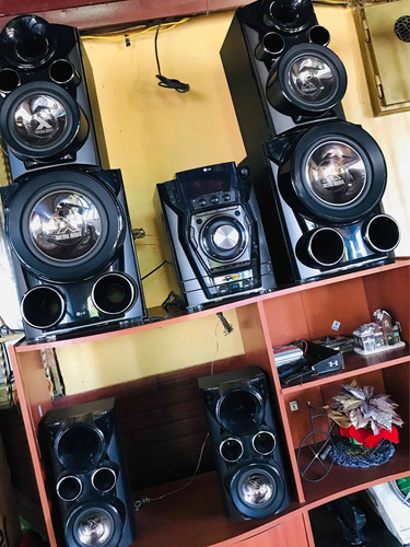 Imagen 4 de 6 de Equipo De Sonido LG