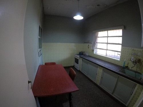 Imagen 20 de 30 de Venta Casa En Esquina Const. Sobre 2 Lotes Amplio Fondo Libre - Llavallol